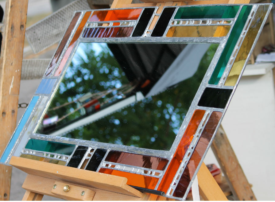 Miroir mosaïque multicolore en vitrail - Atelier Ovono Verrier d'art